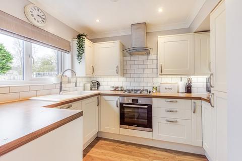 3 bedroom terraced house for sale, Dorchester Avenue, Bexley, DA5