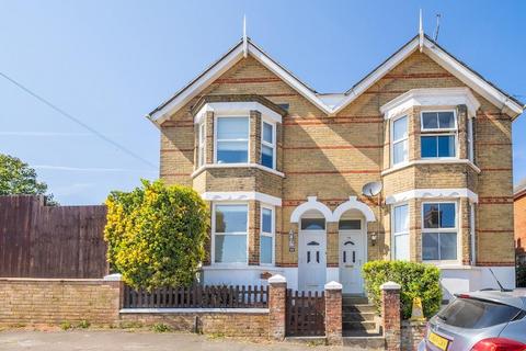 undefined, Alexandra Road, Cowes PO31