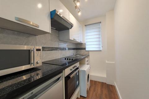 1 bedroom flat to rent, Larmans Road, Enfield
