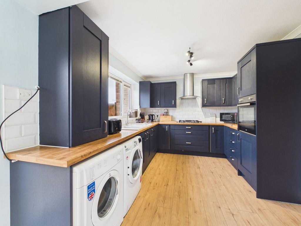 Dining kitchen