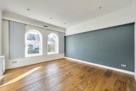 undefined, Port Pendennis, Falmouth