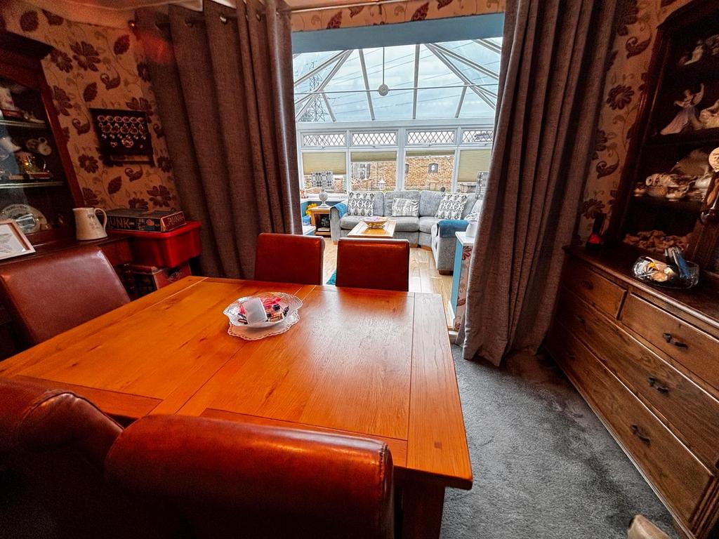 Breakfast Room