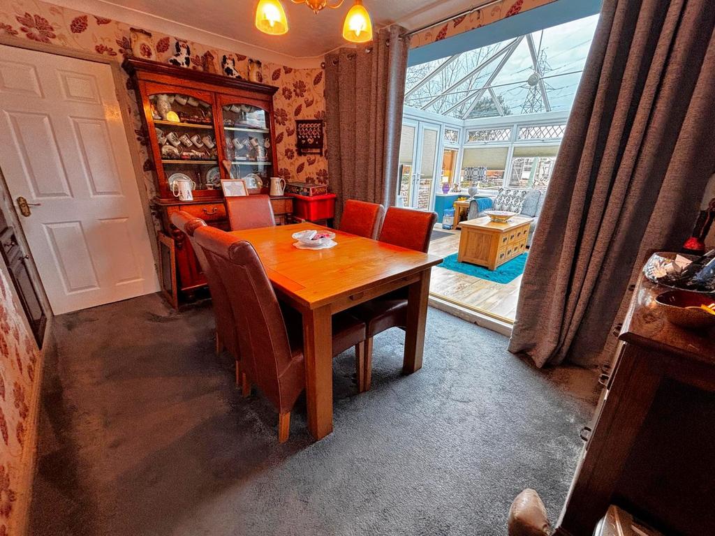 Breakfast Room