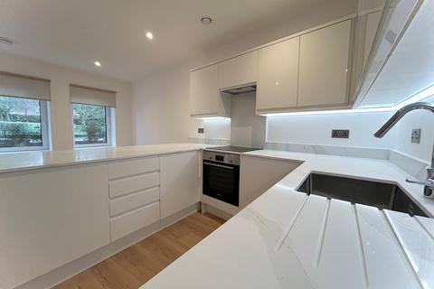 1 bedroom flat to rent, 5 Manor Road, Wallington SM6