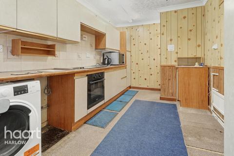 undefined, Collins Meadow, Harlow