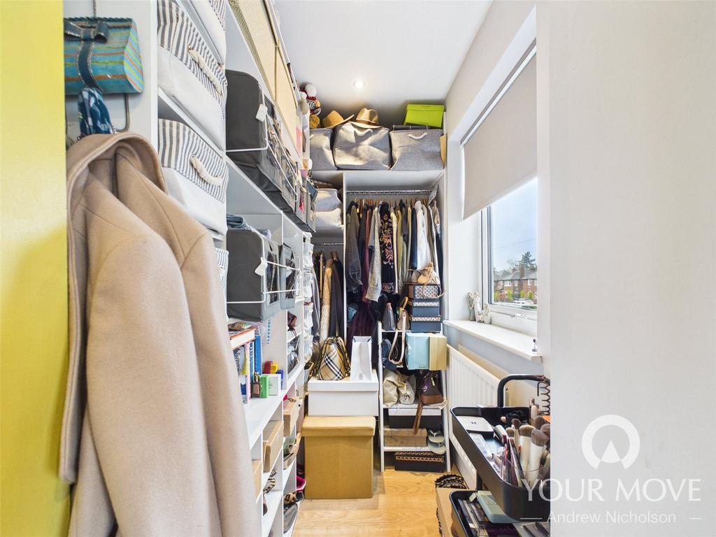 Walk In Wardrobe