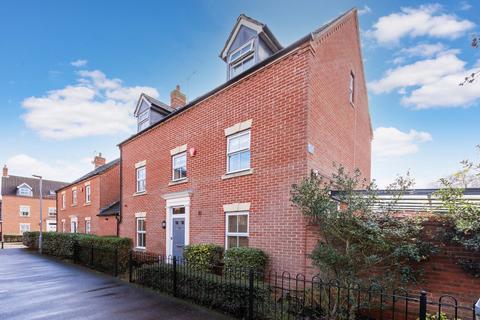 undefined, Parsons Road, Langley SL3