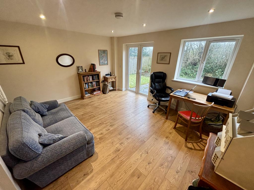 Living area (second image)