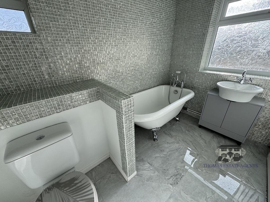 Ground Floor Bathroom