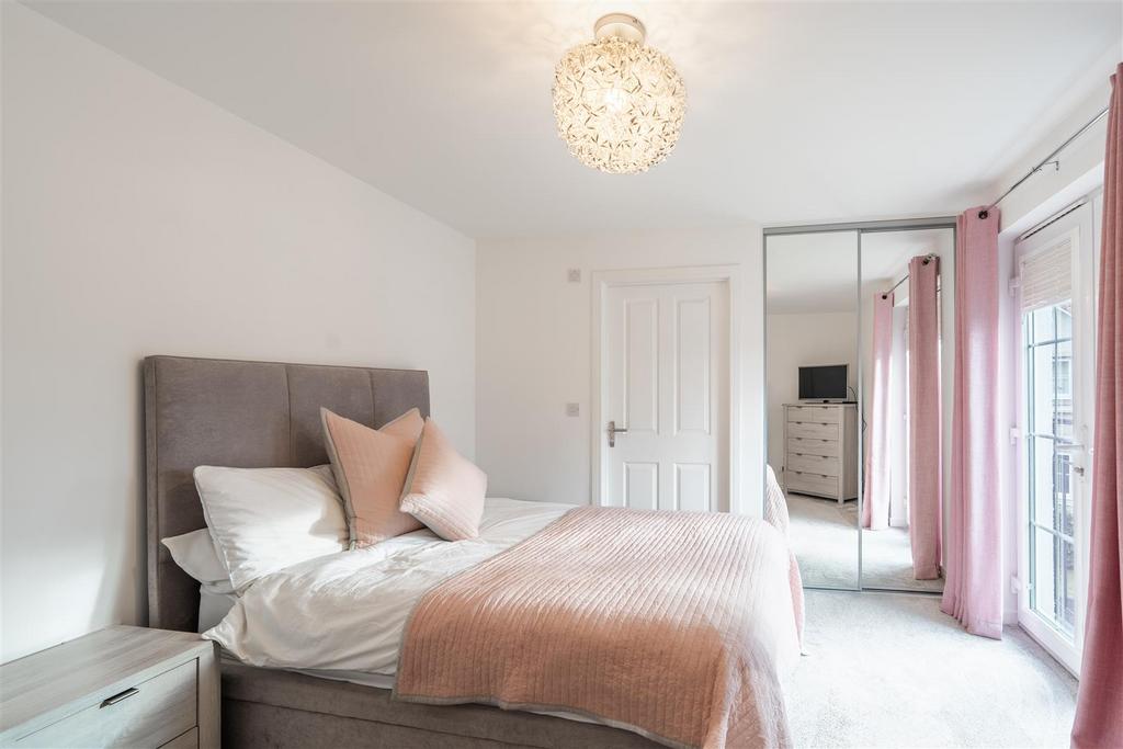 Bedroom.one.v2.jpg