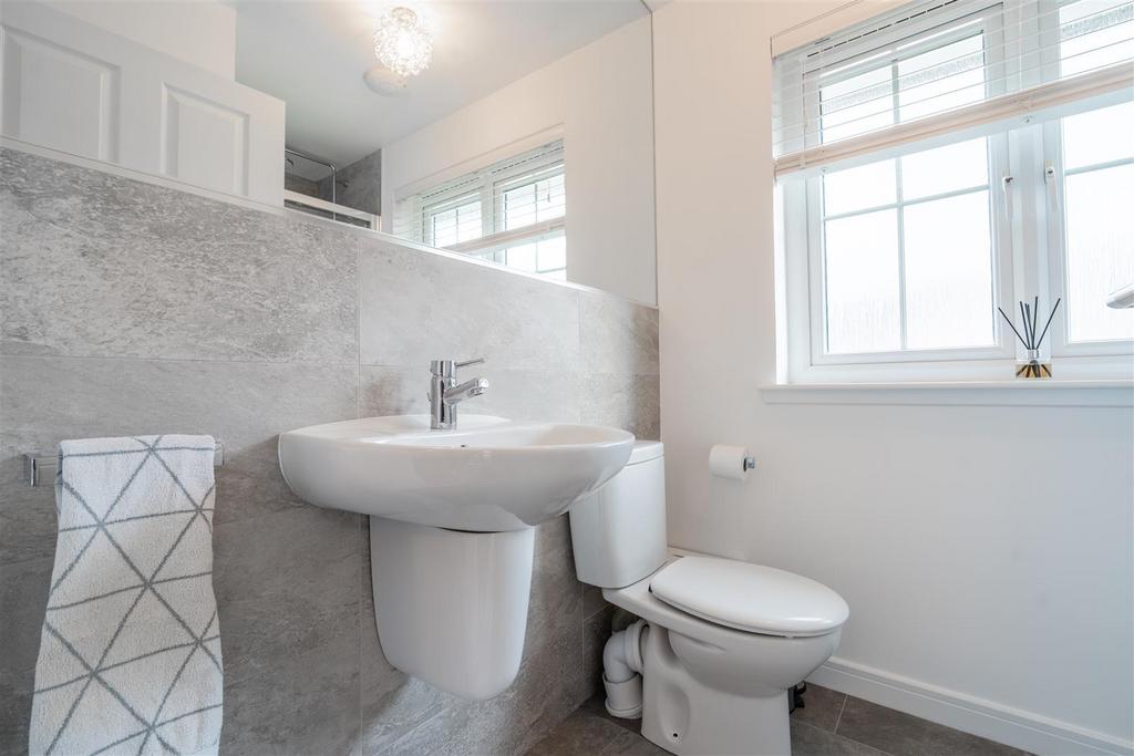 Ensuite.jpg
