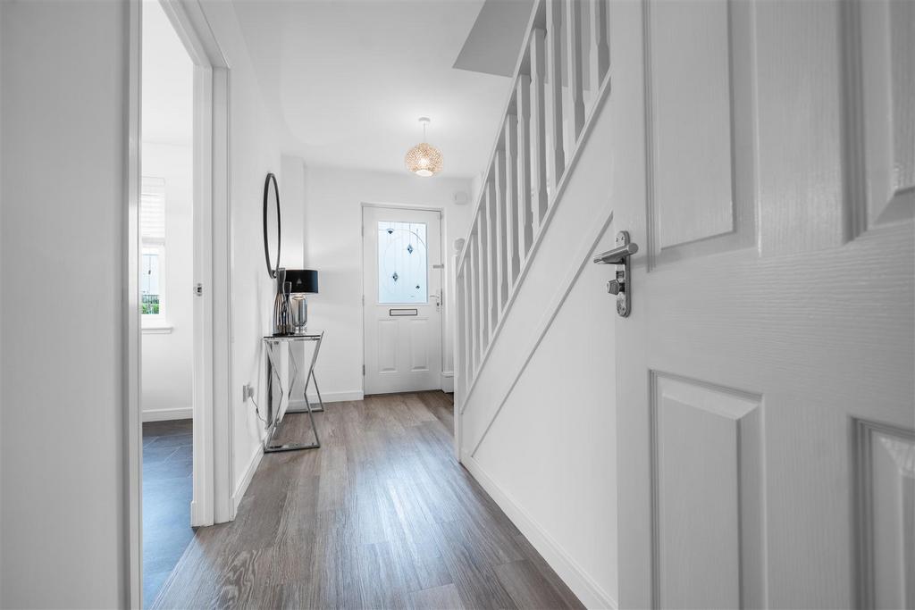 Hallway.jpg