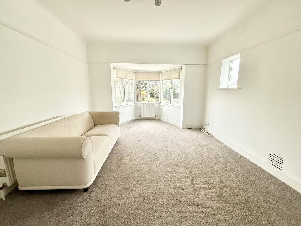 Lounge 2.jpeg