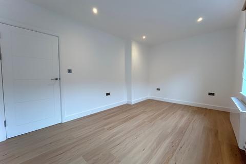 1 bedroom flat to rent, 5 Manor Road, Wallington SM6