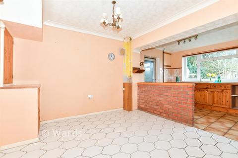 3 bedroom semi-detached house for sale, Wilberforce Road, Maidstone ME17