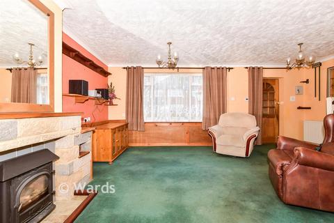 3 bedroom semi-detached house for sale, Wilberforce Road, Maidstone ME17
