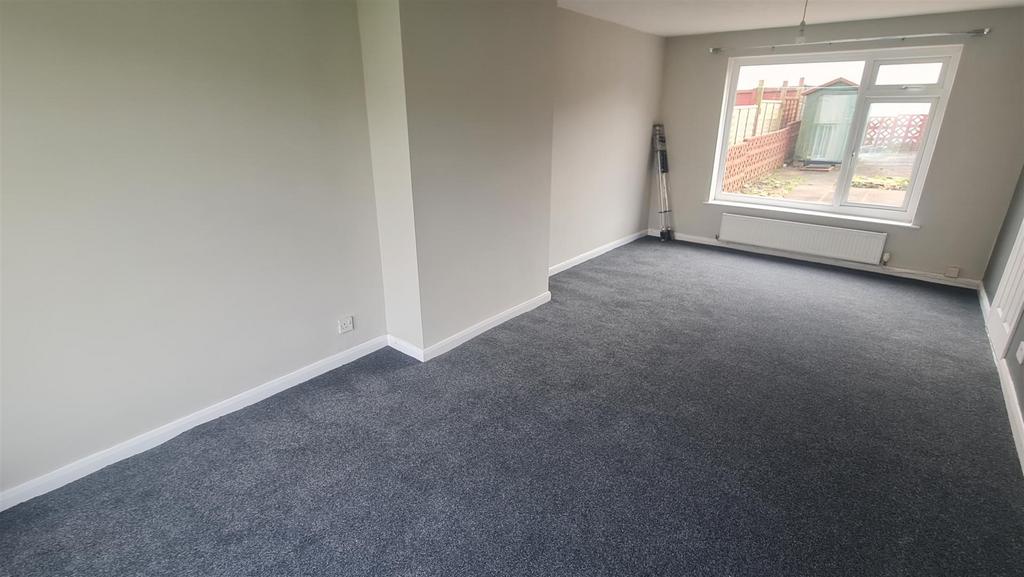 Lounge/ dining room