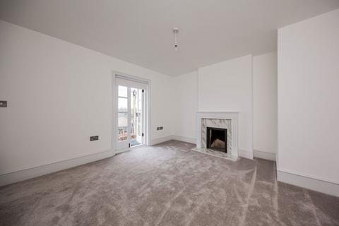 3 bedroom semi-detached house for sale, Osborne Road, Crowborough