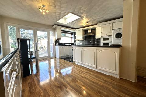 3 bedroom semi-detached house for sale, Worton Way, Isleworth