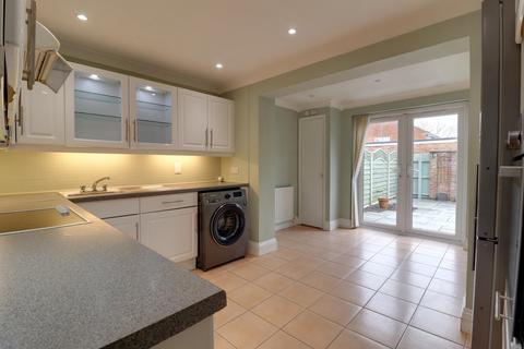 2 bedroom house for sale,  Eastbourne Avenue, STEVENAGE SG1