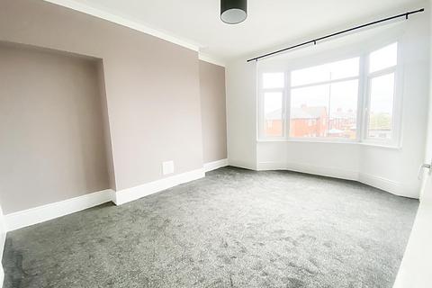 3 bedroom apartment to rent, Shields Road, Walkerville, Newcastle Upon Tyne