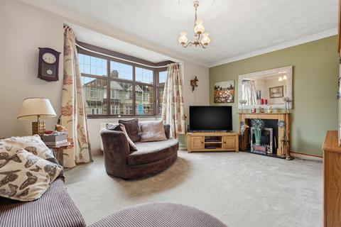 3 bedroom end of terrace house for sale, Romford RM7