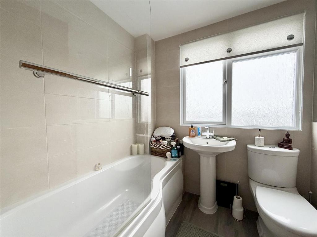 Family bathroom