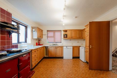 4 bedroom detached house to rent, Penton Lane, Crediton, EX17