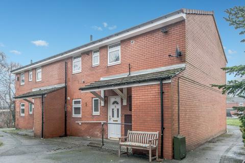 1 bedroom flat for sale, Forest Court, Fairmoor View, Heckmondwike, West Yorkshire, WF16