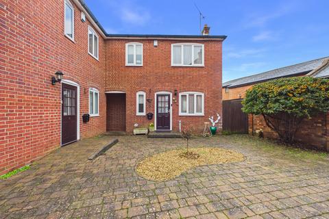 undefined, Leighton Buzzard LU7