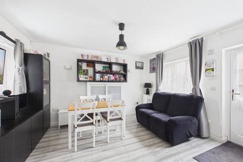 undefined, Leighton Buzzard LU7