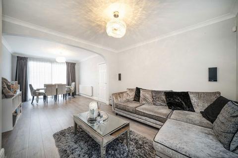 undefined, Downs View, Isleworth TW7