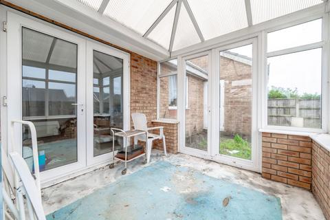 2 bedroom semi-detached bungalow for sale, Fremantle Road, Great Yarmouth