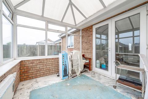 2 bedroom semi-detached bungalow for sale, Fremantle Road, Great Yarmouth