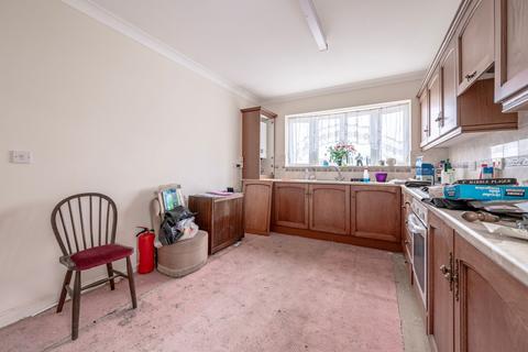 2 bedroom semi-detached bungalow for sale, Fremantle Road, Great Yarmouth