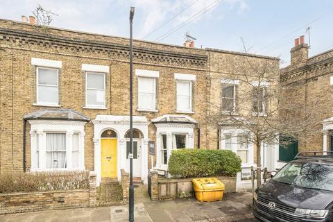1 bedroom flat to rent, Linom Road, London SW4