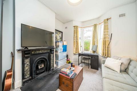 1 bedroom flat to rent, Linom Road, London SW4