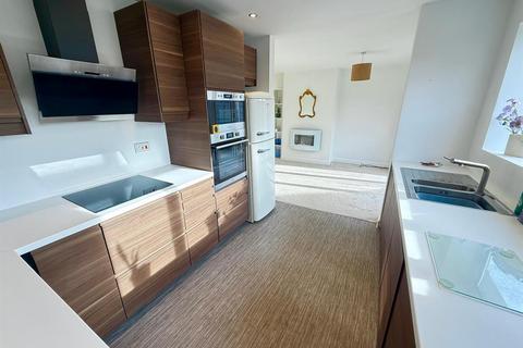 undefined, Larch Avenue, Macclesfield