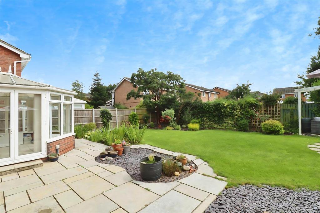 7a451984-Garden..jpg