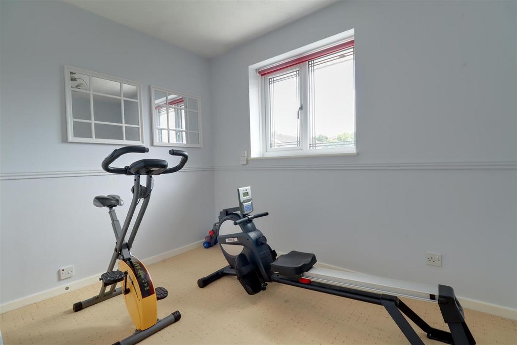 Bedroom.....jpg
