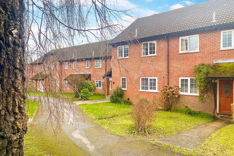 3 bedroom terraced house for sale, Chalcraft Close, Liphook