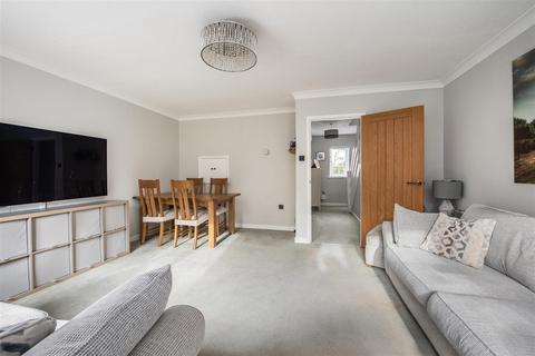 3 bedroom terraced house for sale, Chalcraft Close, Liphook