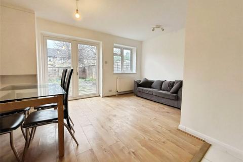 4 bedroom terraced house to rent, Heathstan Road, London, W12