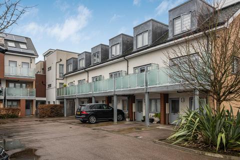 undefined, Cromie Close, London, N13