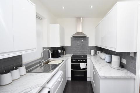 3 bedroom semi-detached house for sale, Lancaster Road, Widnes, WA8 9UF
