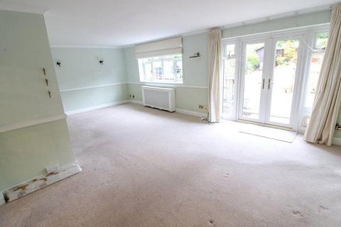 4 bedroom detached bungalow for sale, Oak Avenue, Enfield, EN2