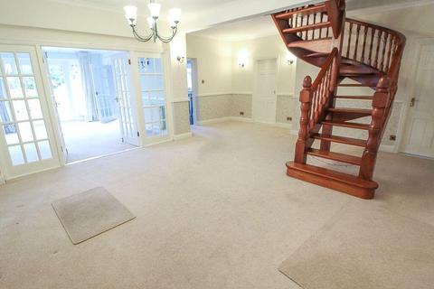 4 bedroom detached bungalow for sale, Oak Avenue, Enfield, EN2