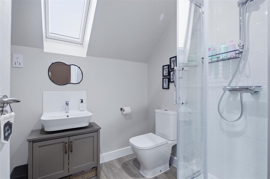 Master En-Suite