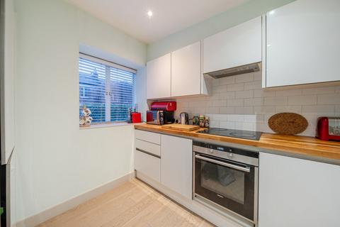 2 bedroom flat for sale, Brandlehow Road, Putney London, SW15