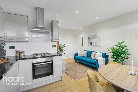 2 bedroom apartment for sale, Eastwood Close, London